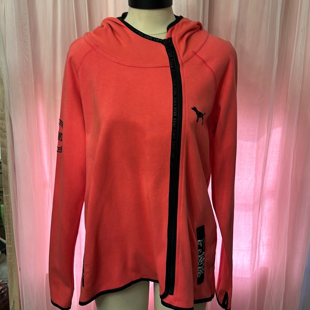 PINK Victoria Secret hooded jacket size M NWT